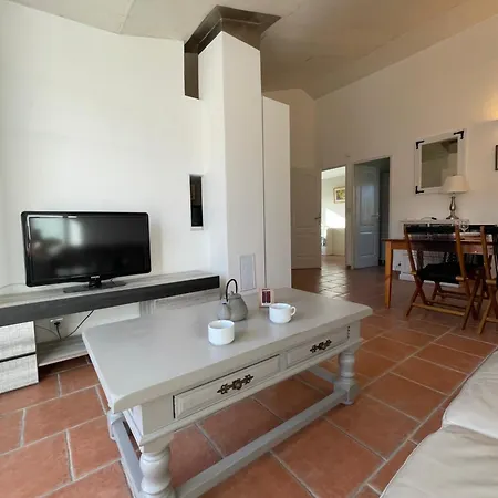 De Chloe - Cosy Avec Clim, Terrasse & Parking Prive, * Sanary-sur-Mer