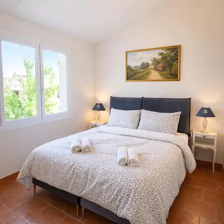 De Chloe - Cosy Avec Clim, Terrasse & Parking Prive, Appartement *